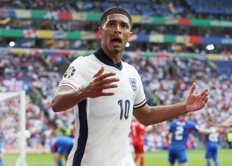 Bellingham pode ser suspenso na Eurocopa por piada com gesto obsceno