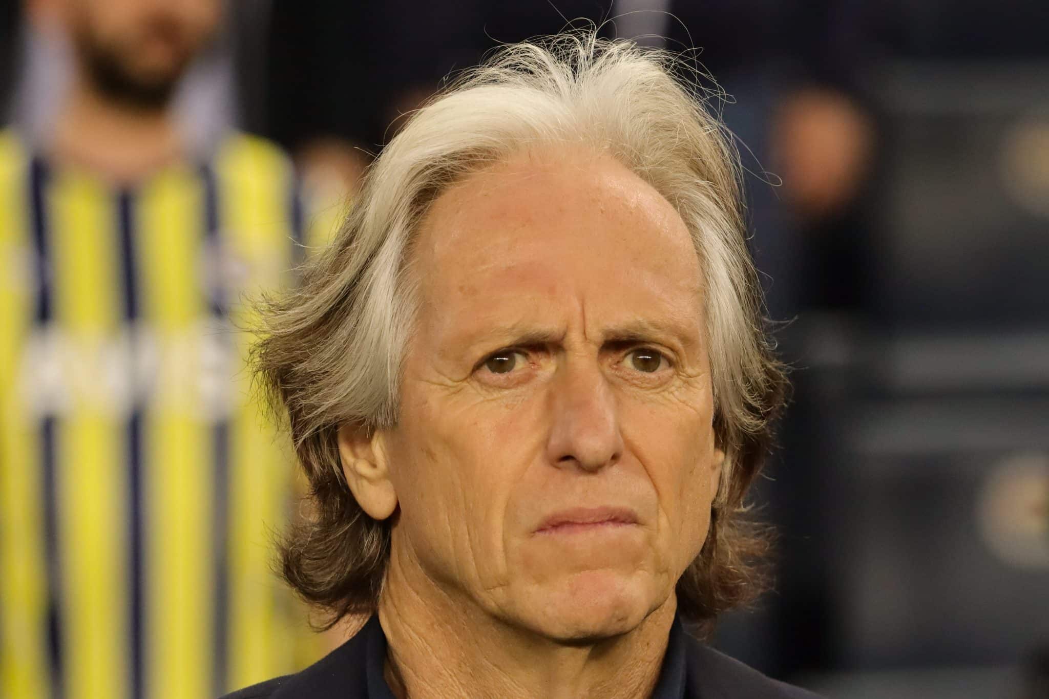 Interesse de Jorge Jesus em brasileiro pode ser a salva&ccedil;&atilde;o financeira do Barcelona