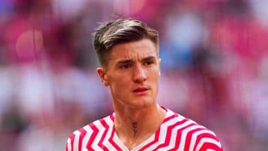 Destaque da Bundesliga &lsquo;esnoba&rsquo; Premier League e deve ficar no Leipzig