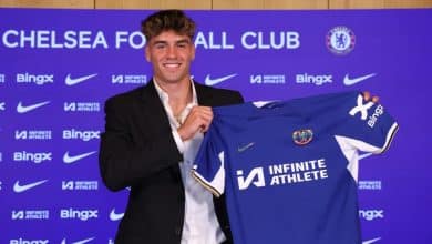 Chelsea anuncia jovem do Barcelona por pechincha e abre espa&ccedil;o para Vitor Roque