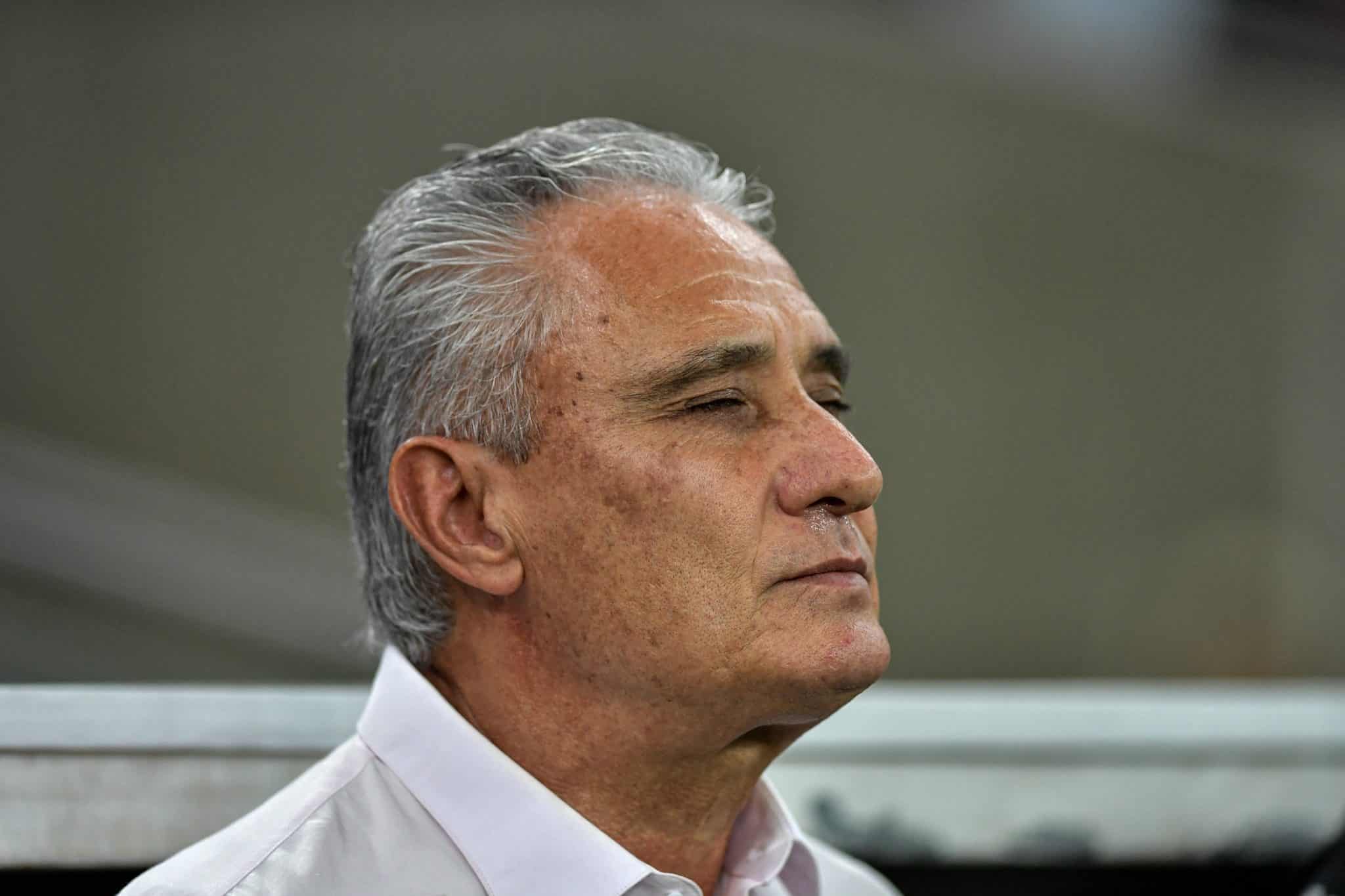 Se o campo fala, Tite precisa ouvir a voz do destino para montar o Flamengo contra o Athletico