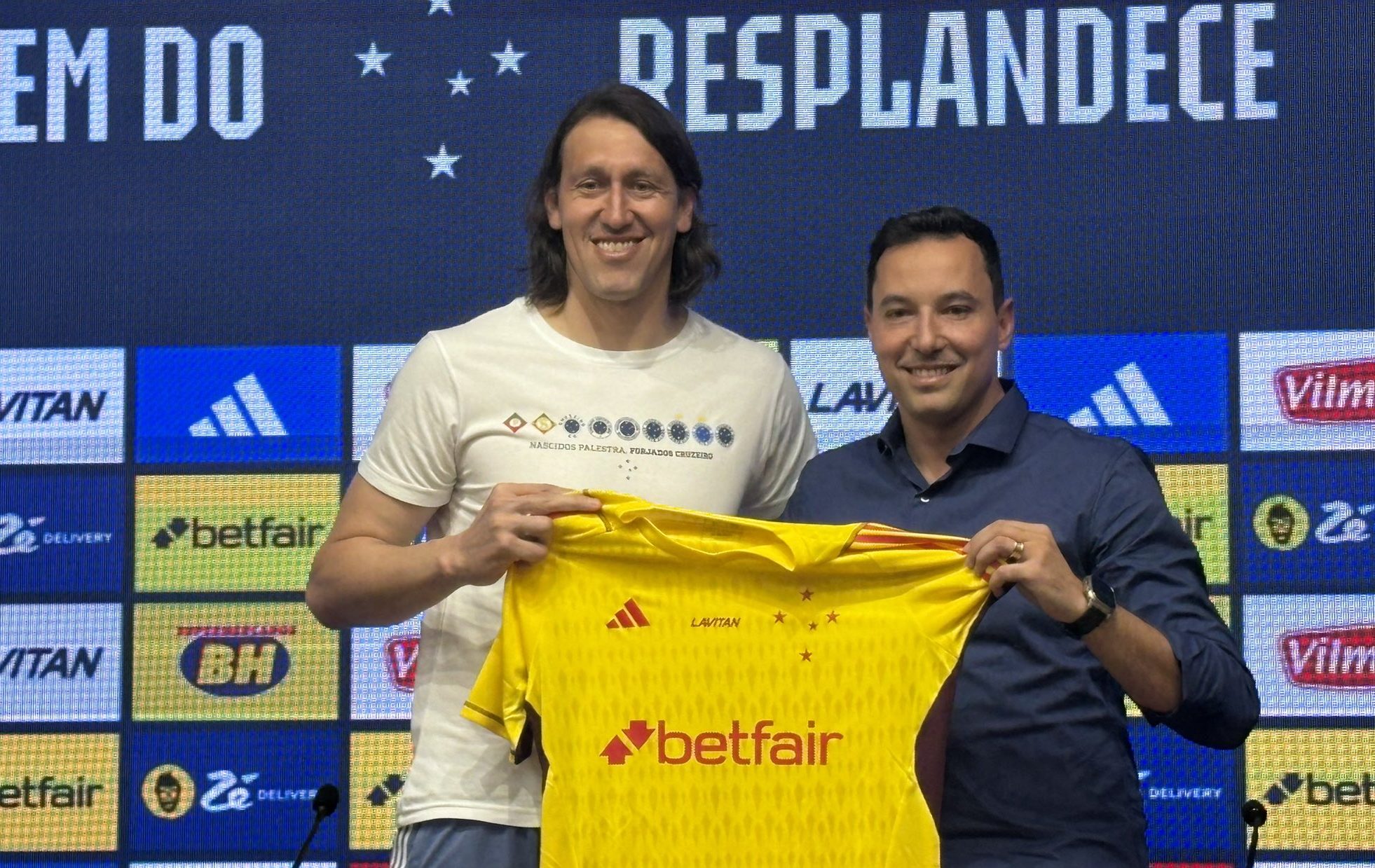 C&aacute;ssio explica novo n&uacute;mero no Cruzeiro e revela como foi convencido a sair do Corinthians