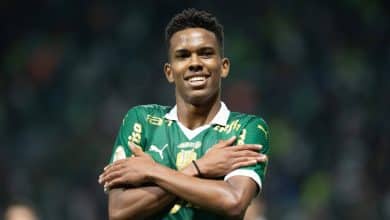 De repente, metade do elenco est&aacute; voando, e Palmeiras j&aacute; v&ecirc; lideran&ccedil;a de perto