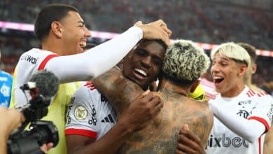 Hist&oacute;ria de Evertton Ara&uacute;jo simboliza garra do Flamengo em momento dif&iacute;cil no ano