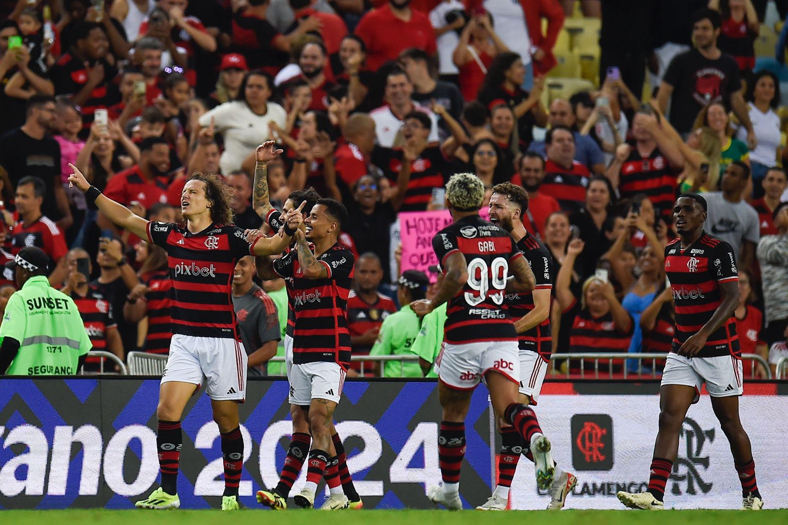 Se a gl&oacute;ria &eacute; lutar, o torcedor deveria estar orgulhoso com o Flamengo