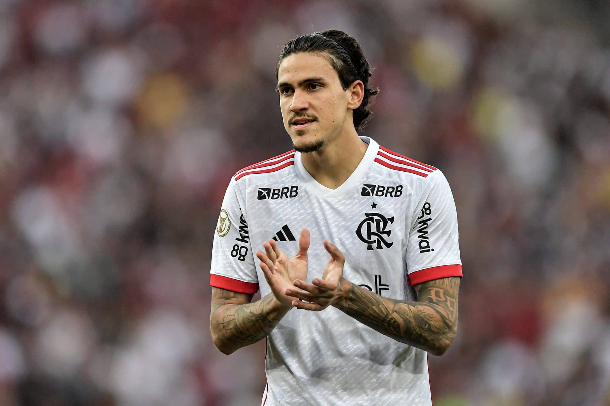 Nova m&uacute;sica da torcida &eacute; pe&ccedil;a que faltava ao quebra-cabe&ccedil;a de Pedro no Flamengo