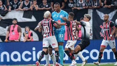 Zubeld&iacute;a bate recorde de Dorival, mas Corinthians n&atilde;o se deixa bater pelo S&atilde;o Paulo