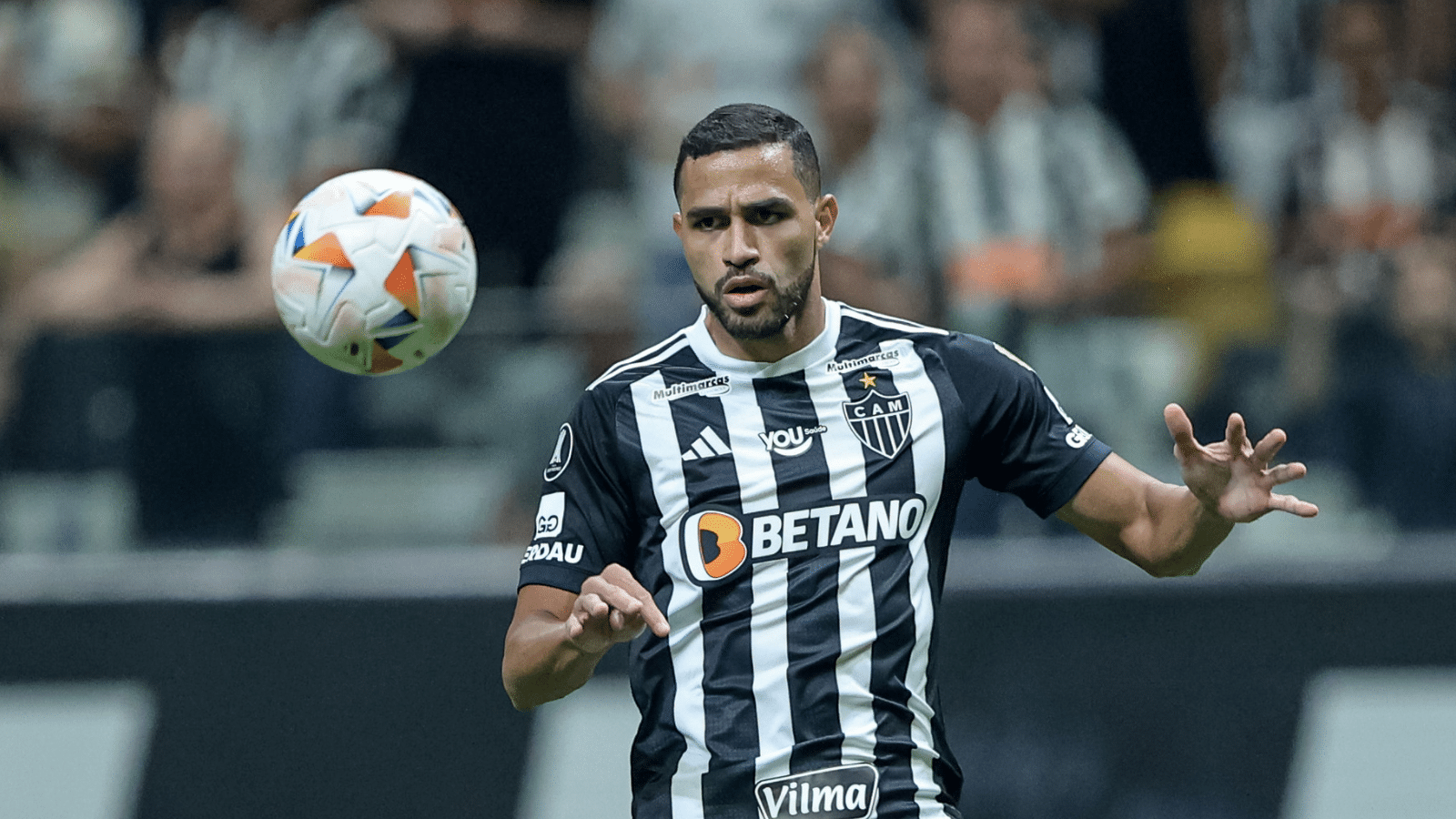 Com mais les&otilde;es que gols, Alan Kardec completa um ano sem marcar pelo Atl&eacute;tico-MG