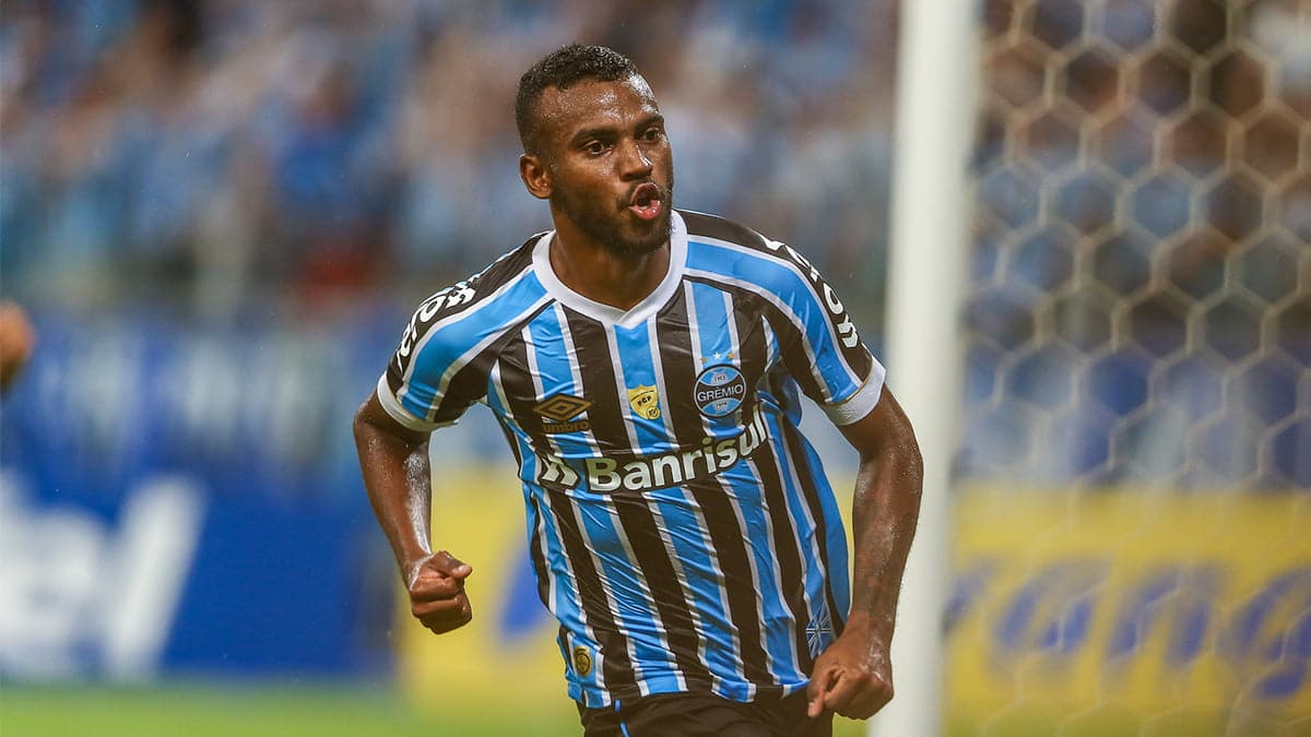 Leonardo Gomes comemora gol pelo Gr&ecirc;mio