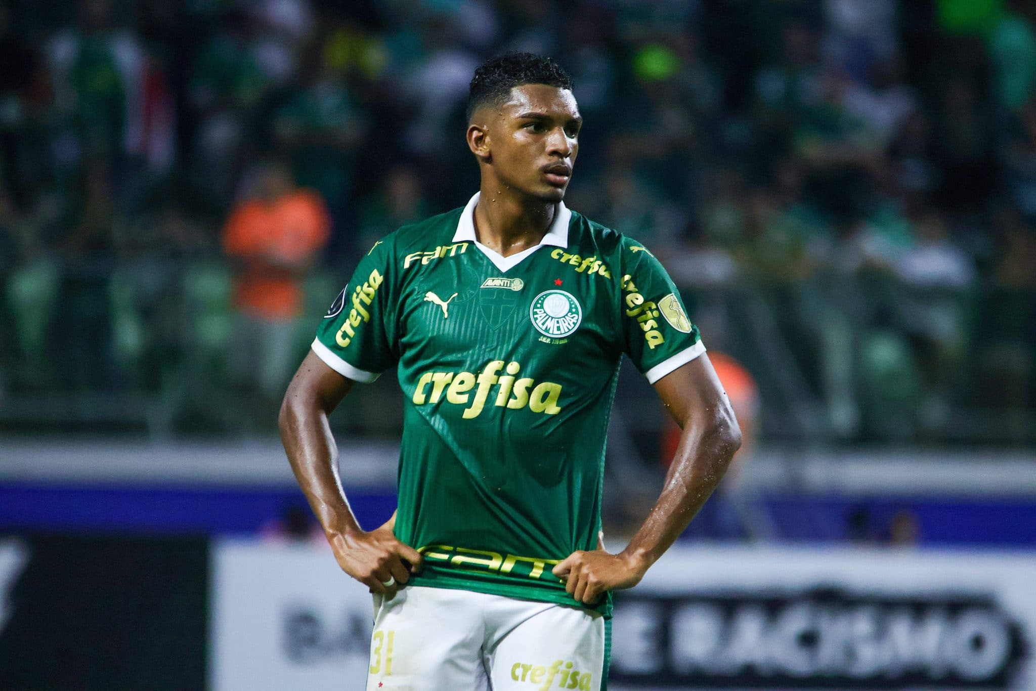 A um exame do West Ham, Luis Guilherme deixa Palmeiras com sensa&ccedil;&atilde;o de ter sido mal aproveitado