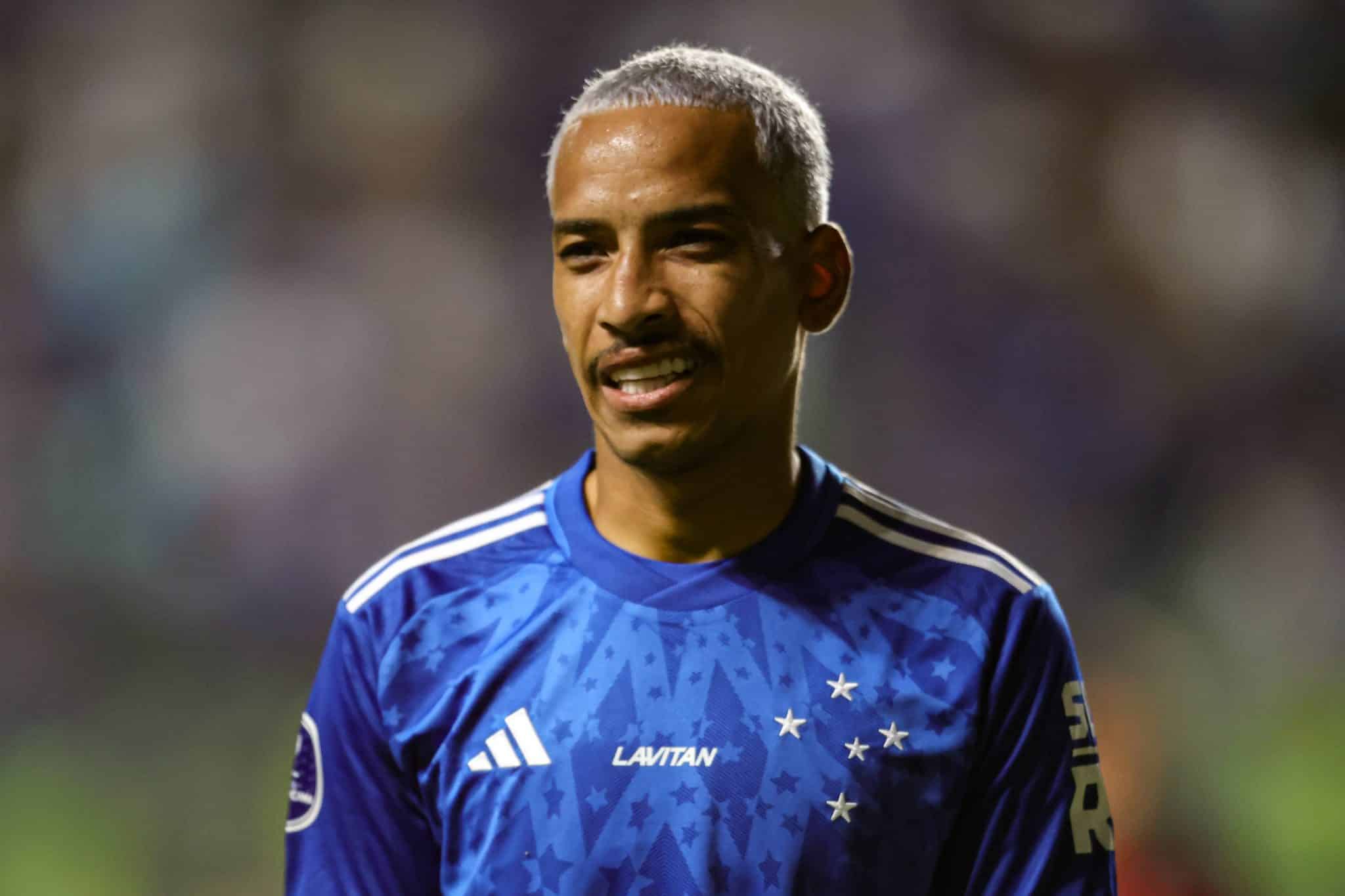Ele fica! Matheus Pereira confirma acordo com Cruzeiro e celebra &lsquo;final feliz&rsquo;