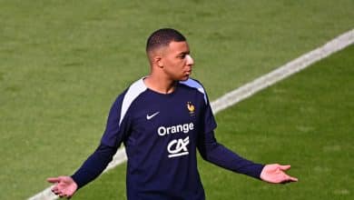 &lsquo;&Eacute; normal, s&oacute; mais r&aacute;pido&rsquo;: goleiro da &Aacute;ustria detona Mbapp&eacute; ap&oacute;s les&atilde;o no nariz