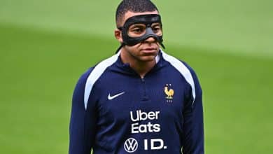 Mbapp&eacute; vai jogar pela Fran&ccedil;a contra a Pol&ocirc;nia? Deschamps abre o jogo sobre o &lsquo;mascarado&rsquo;