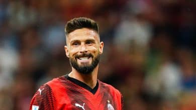 Milan encontra substituto ideal para Giroud, mas neg&oacute;cio n&atilde;o ser&aacute; f&aacute;cil