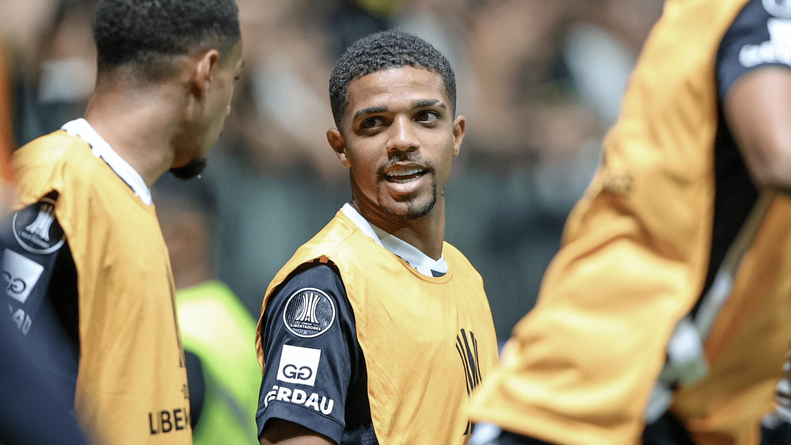 Da v&aacute;rzea para o Atl&eacute;tico-MG em tr&ecirc;s meses: Por que Robert ainda n&atilde;o estreou?