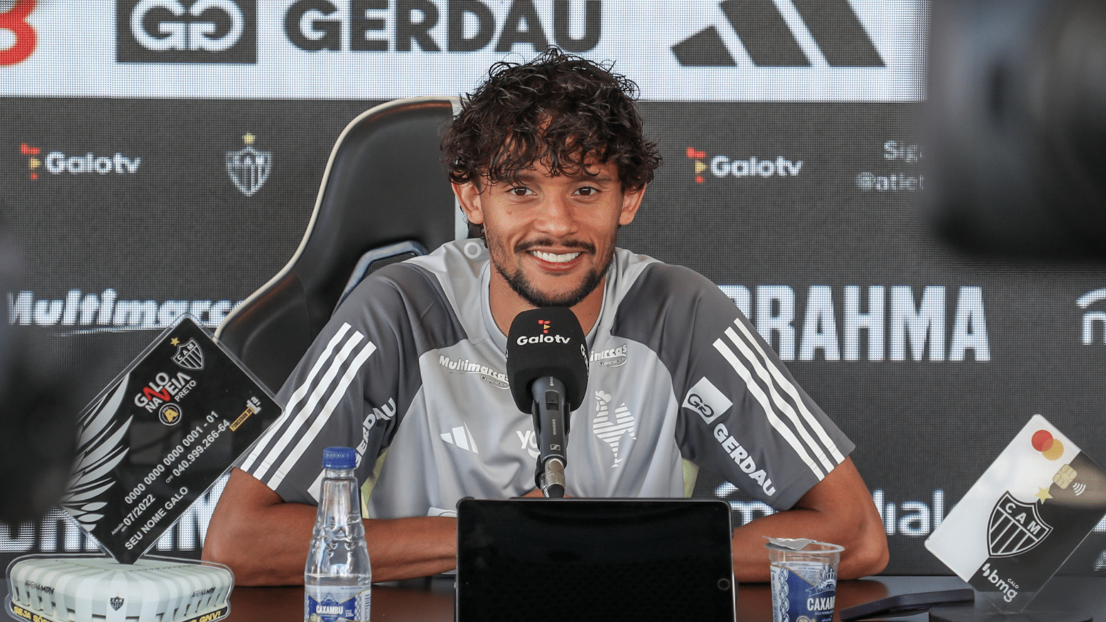 &lsquo;Tomar cuidado com todo mundo&rsquo;: Scarpa projeta reencontro com Palmeiras e exalta Est&ecirc;v&atilde;o