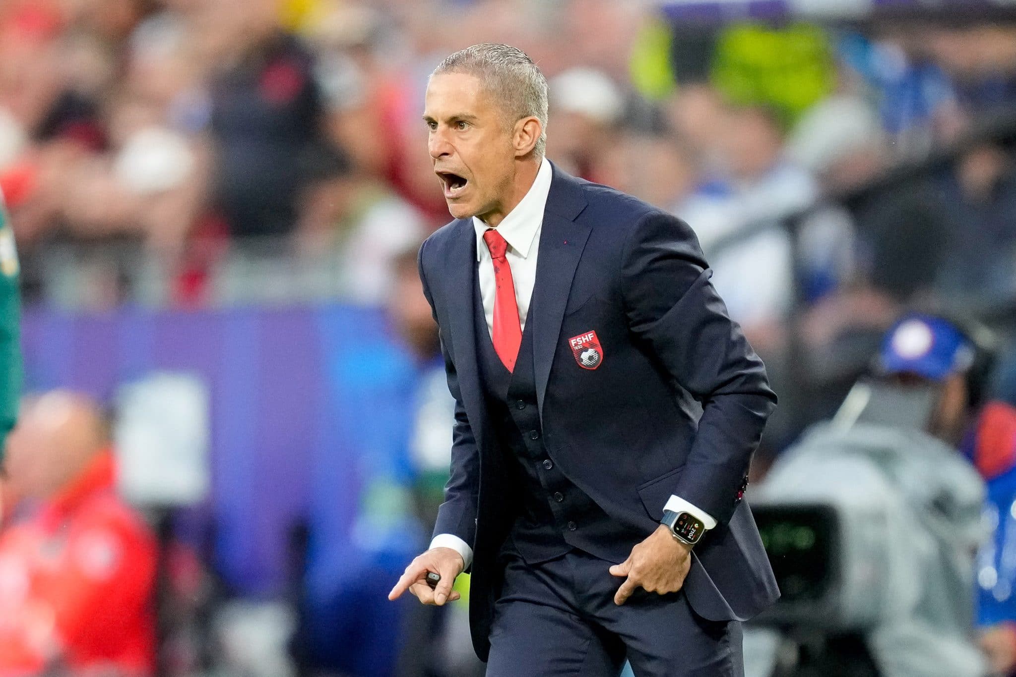 Mesmo derrotada, Alb&acirc;nia de Sylvinho faz hist&oacute;ria contra It&aacute;lia na Euro