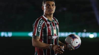 De camarote, Thiago Silva v&ecirc; derrota do Fluminense, vaias, xingamentos e briga no Maracan&atilde;