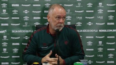 Mano Menezes exalta Xer&eacute;m ap&oacute;s empate do Fluminense: &lsquo;Merecem oportunidade&rsquo;