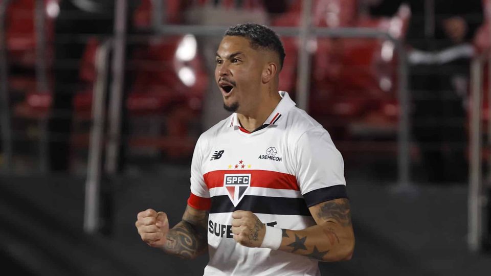 Luciano prova (mais uma vez) o quanto é decisivo para o São Paulo em mata-matas