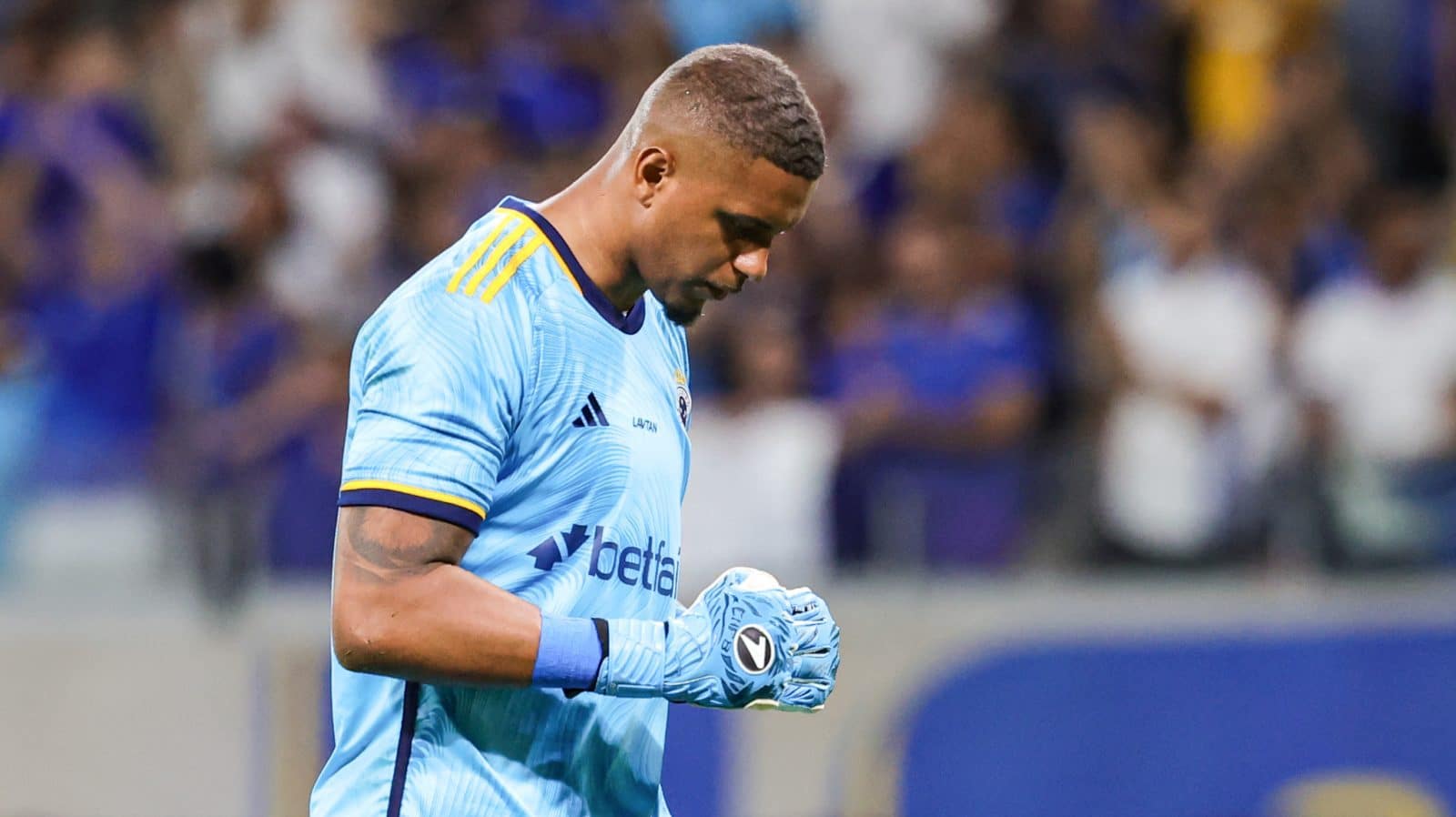 Cruzeiro: Seabra revela bastidores de papo com Anderson sobre entrada de C&aacute;ssio no time titular