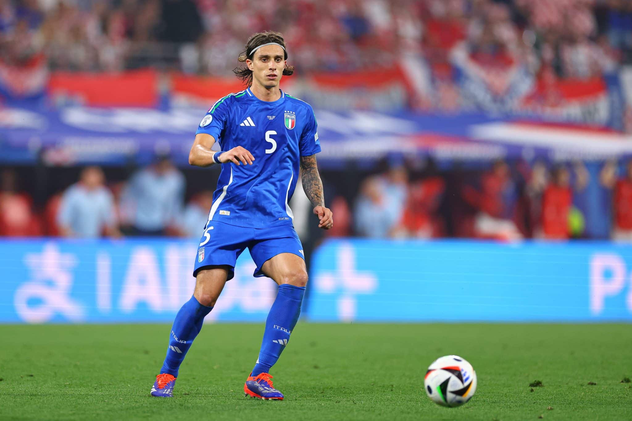 Arsenal est&aacute; pr&oacute;ximo de fechar com Calafiori ap&oacute;s longa negocia&ccedil;&atilde;o