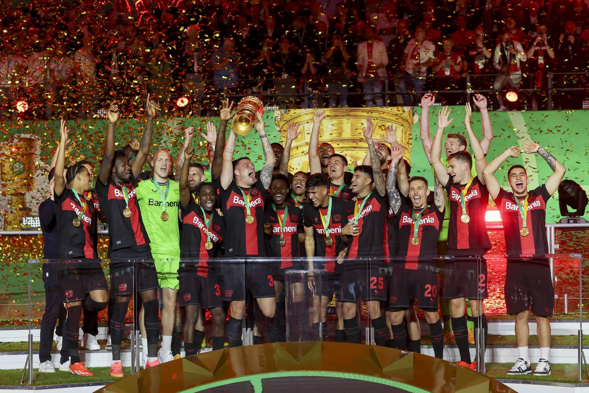 T&iacute;tulos do Leverkusen mudaram patamar do clube. No entanto, aumentaram a expectativa em cima da equipe na opini&atilde;o de Xabi Alonso