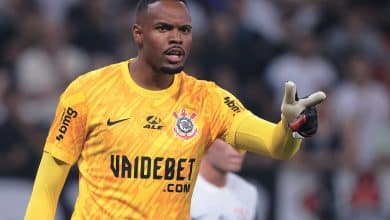 Carlos Miguel &eacute; anunciado pelo Nottingham Forest; veja quanto o Corinthians ir&aacute; receber