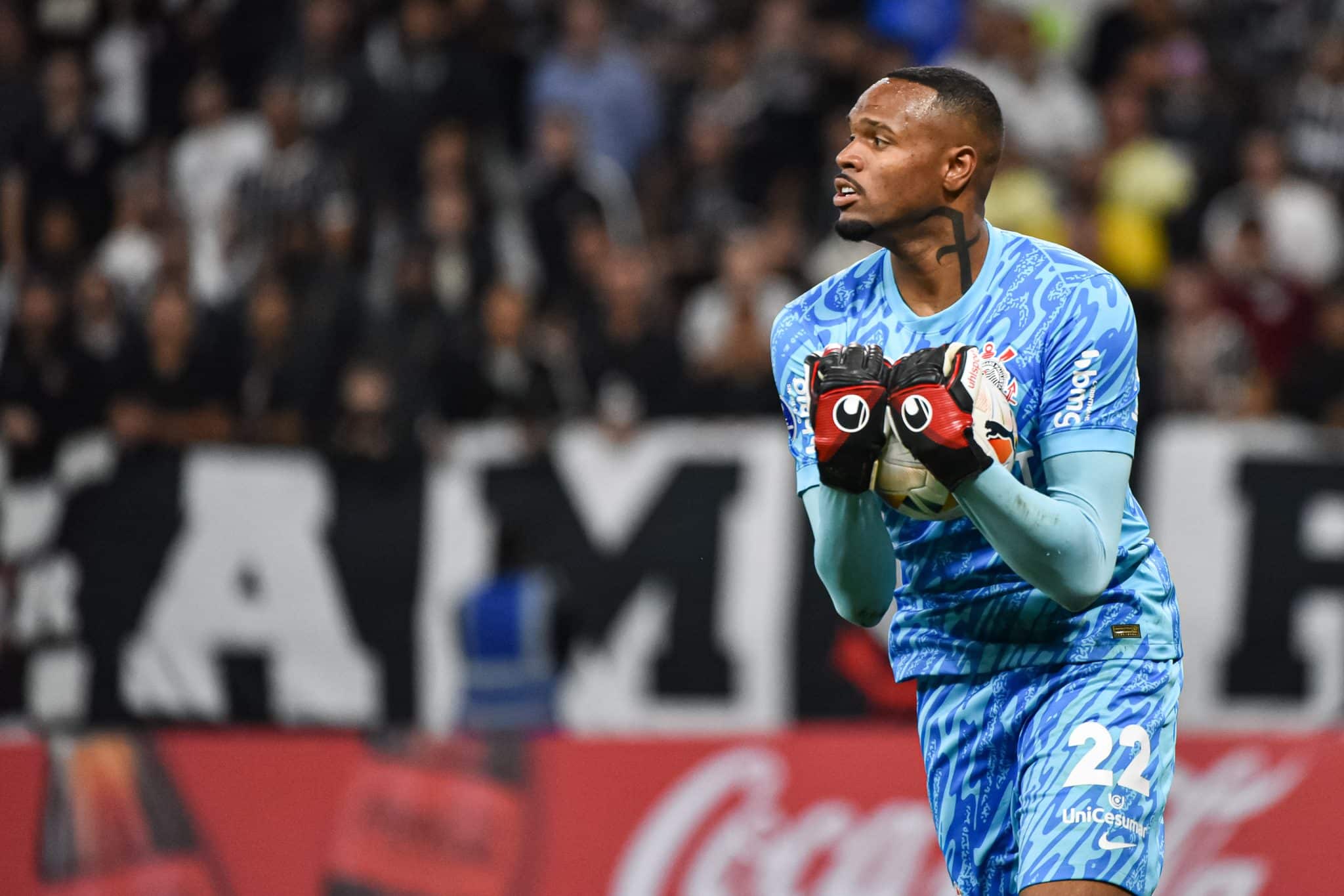 Carlos Miguel em a&ccedil;&atilde;o na sua &uacute;ltima partida pelo Corinthians