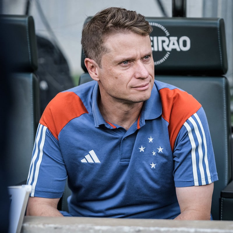 Fernando Seabra durante Cruzeiro 3 x 0 Corinthians