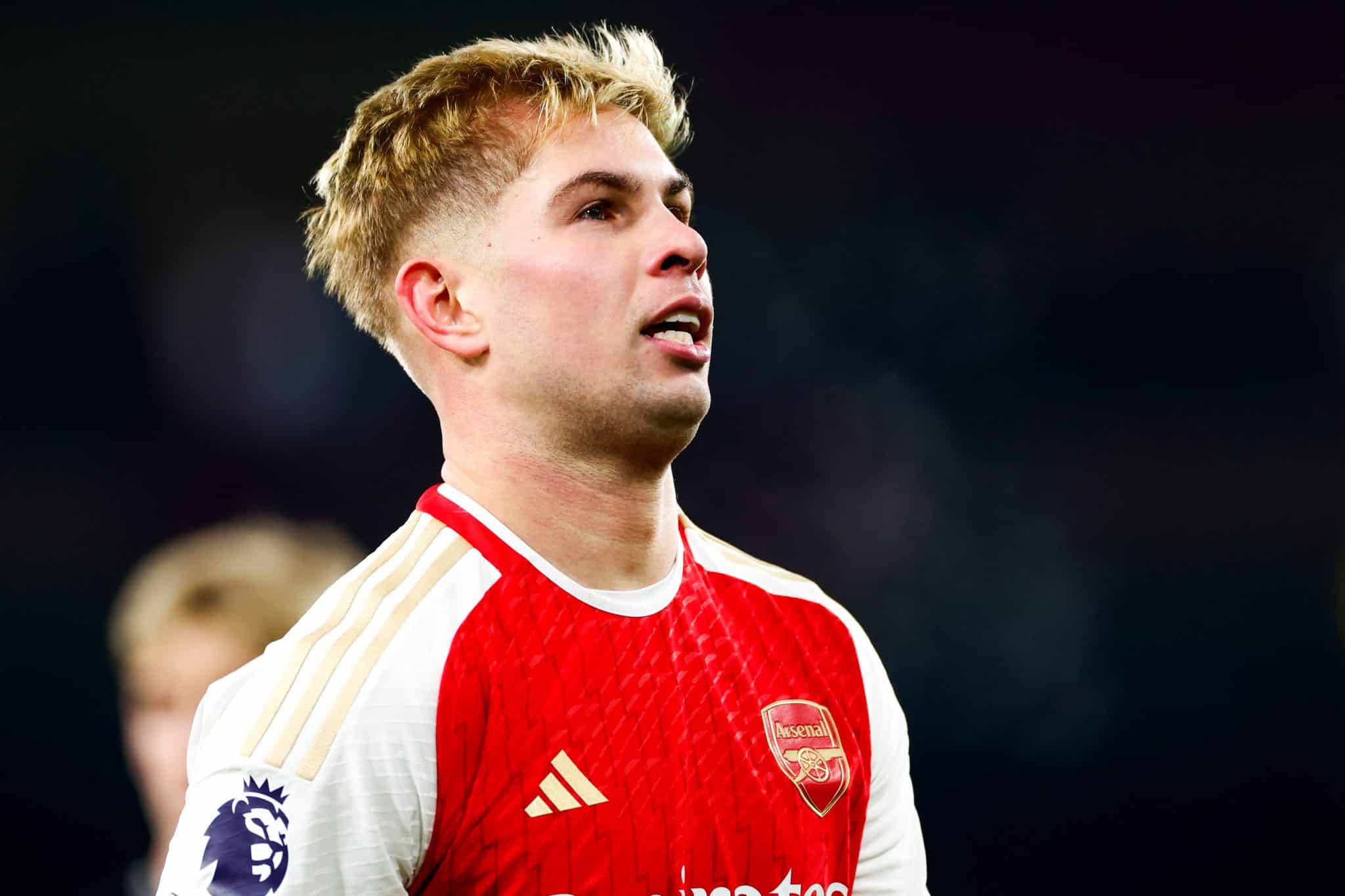 Fulham contrata Smith Rowe por 40 milh&otilde;es de euros 