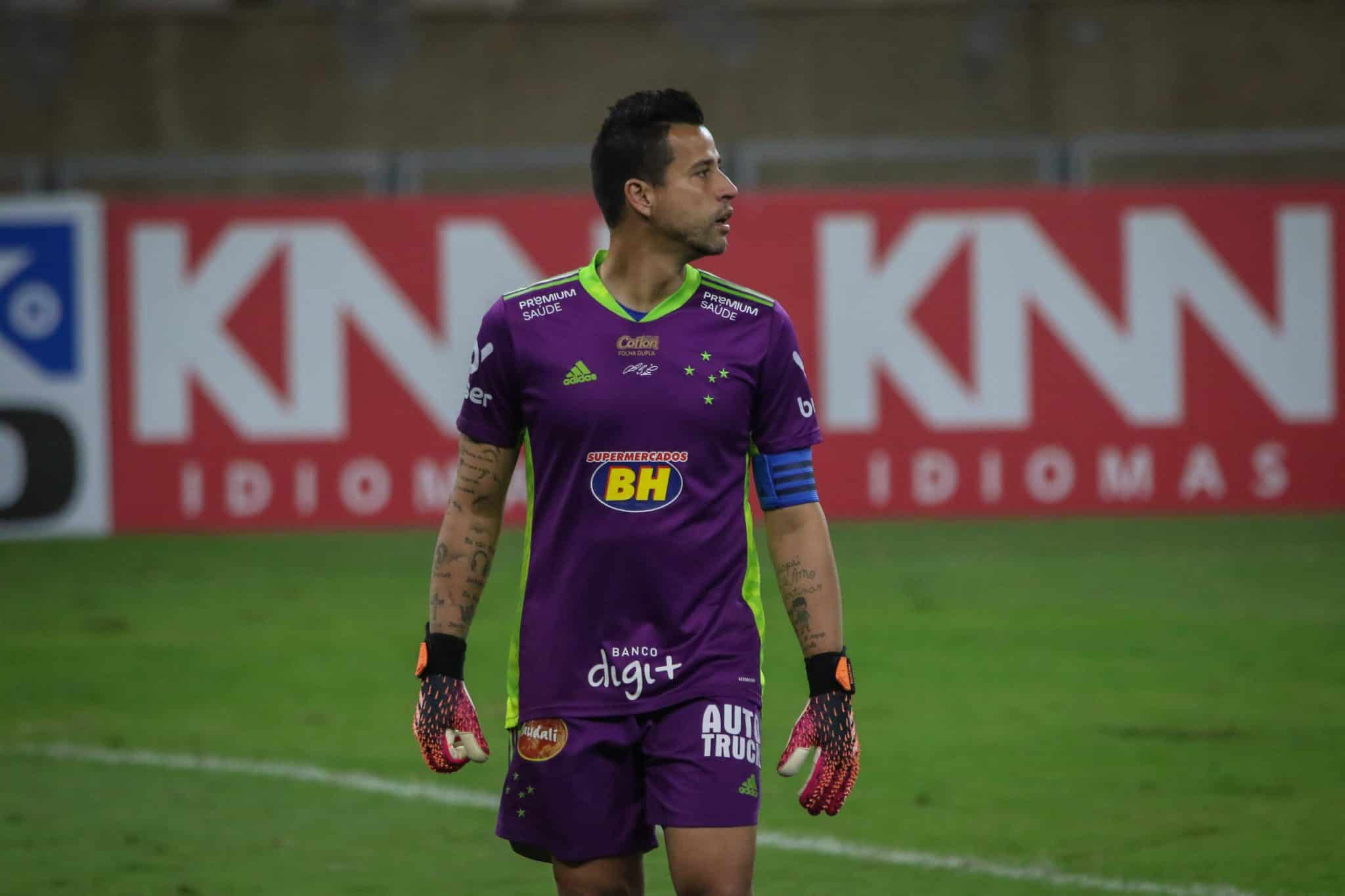 Hoje no Fluminense, F&aacute;bio &eacute; o jogador com mais partidas na hist&oacute;ria do Cruzeiro