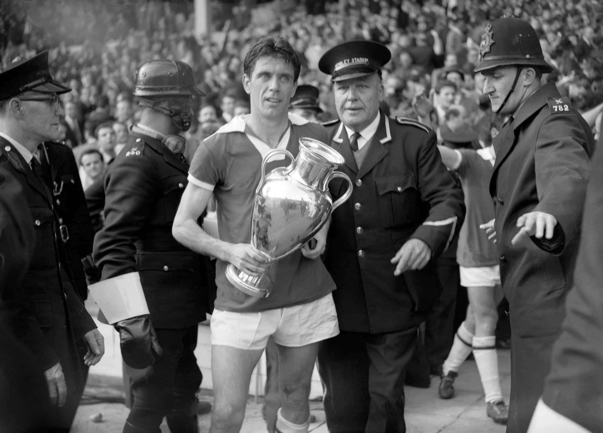 Cesare Maldini foi bicampe&atilde;o europeu com o Milan. Foto: Icon Sport