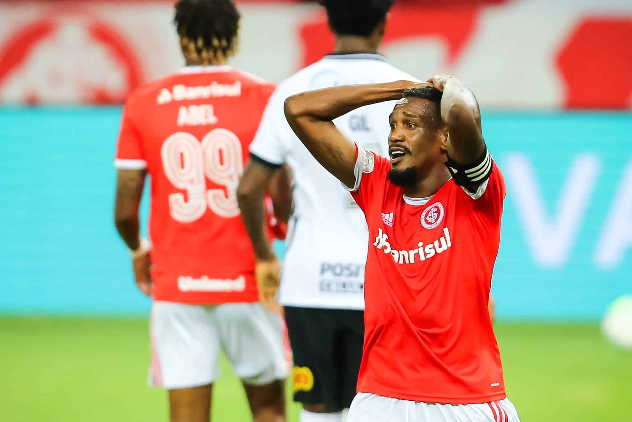 Eden&iacute;lson 41 anos