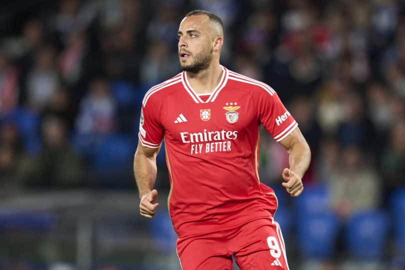 Arthur Cabral vai deixar o Benfica? Portugueses dão condição especial para facilitar negociação
