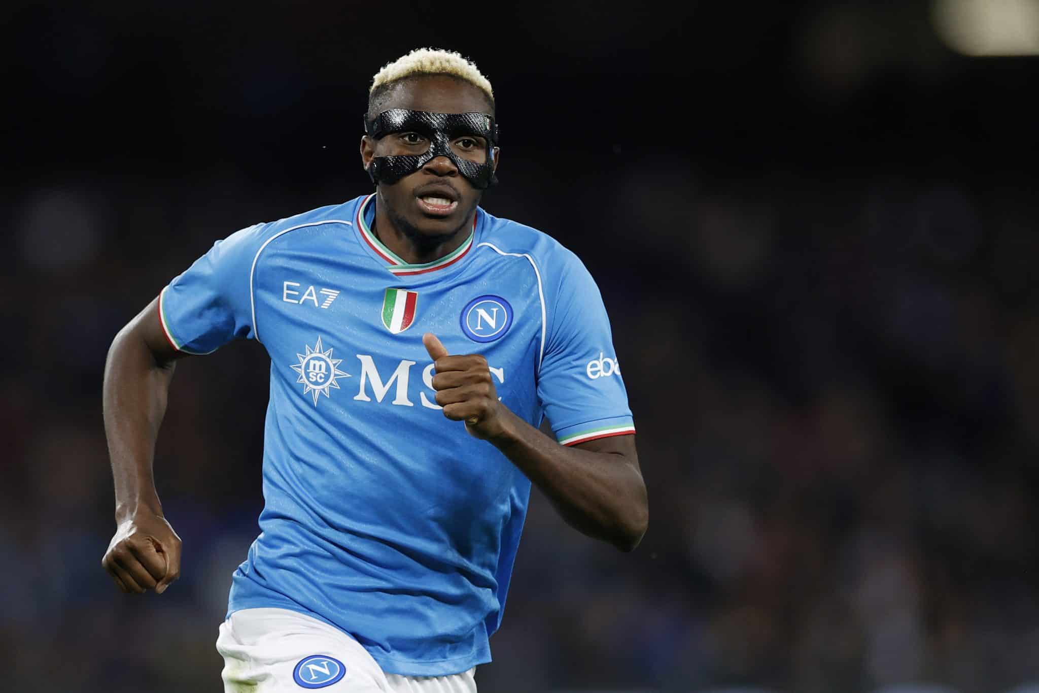 De sa&iacute;da do Napoli, Osimhen elege Premier League como seu Plano A