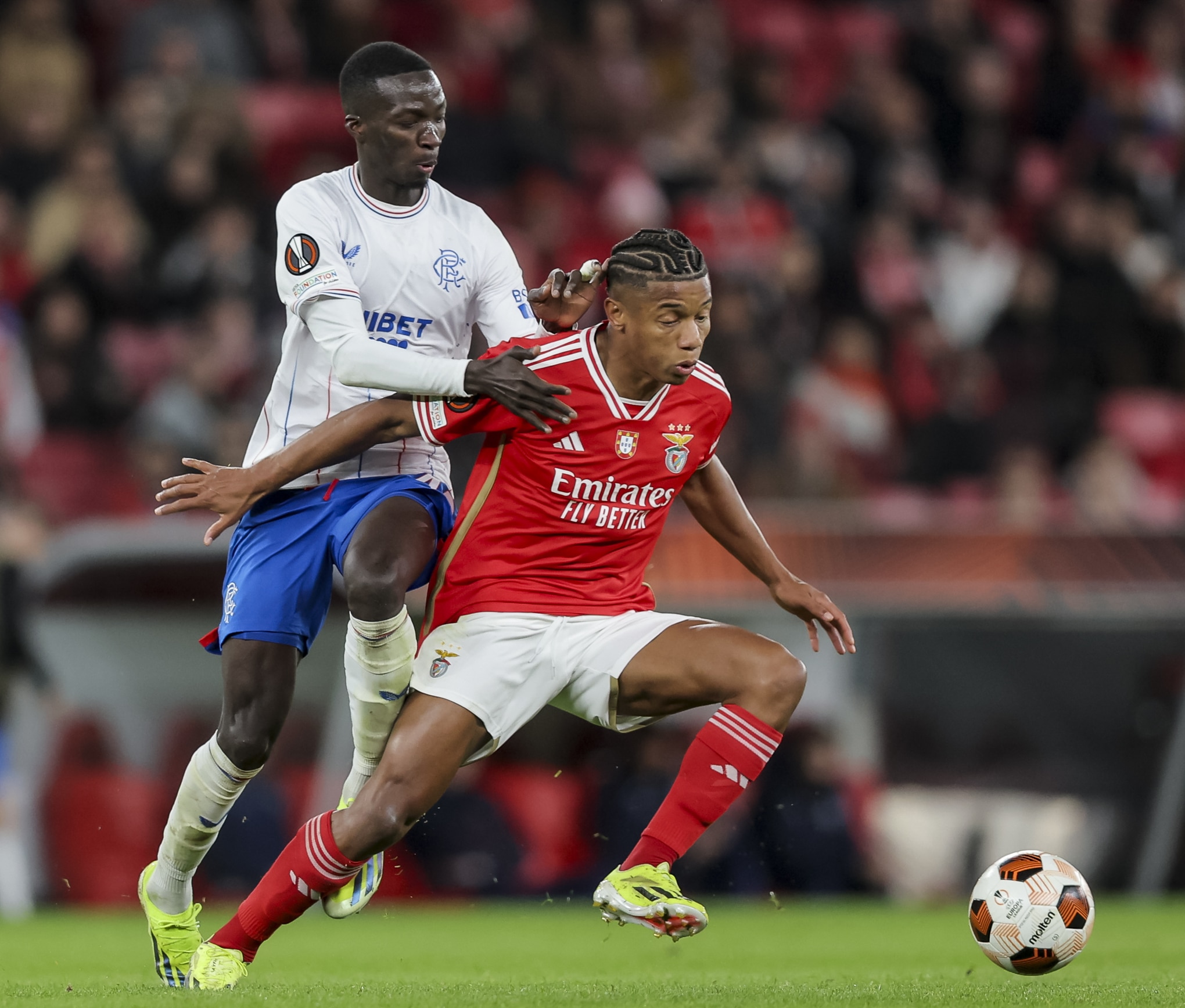 Reserva em boa parte da temporada 2023/2024, Neres fez apenas 5 gols em 35 partidas pelo Benfica. Foto: Icon Sport