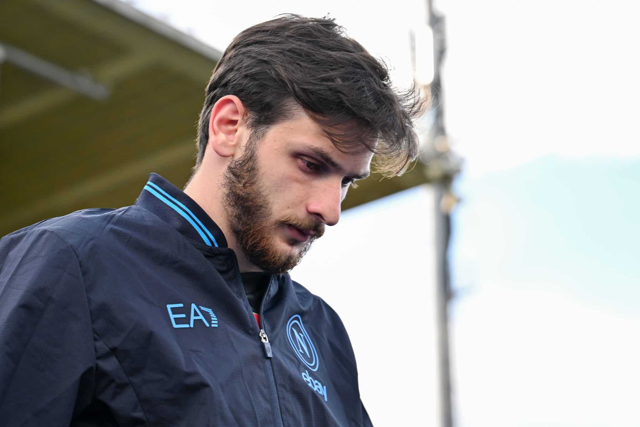 Com ambi&ccedil;&atilde;o alta para o Napoli, Conte bate o p&eacute; e deve frustrar plano estelar do PSG