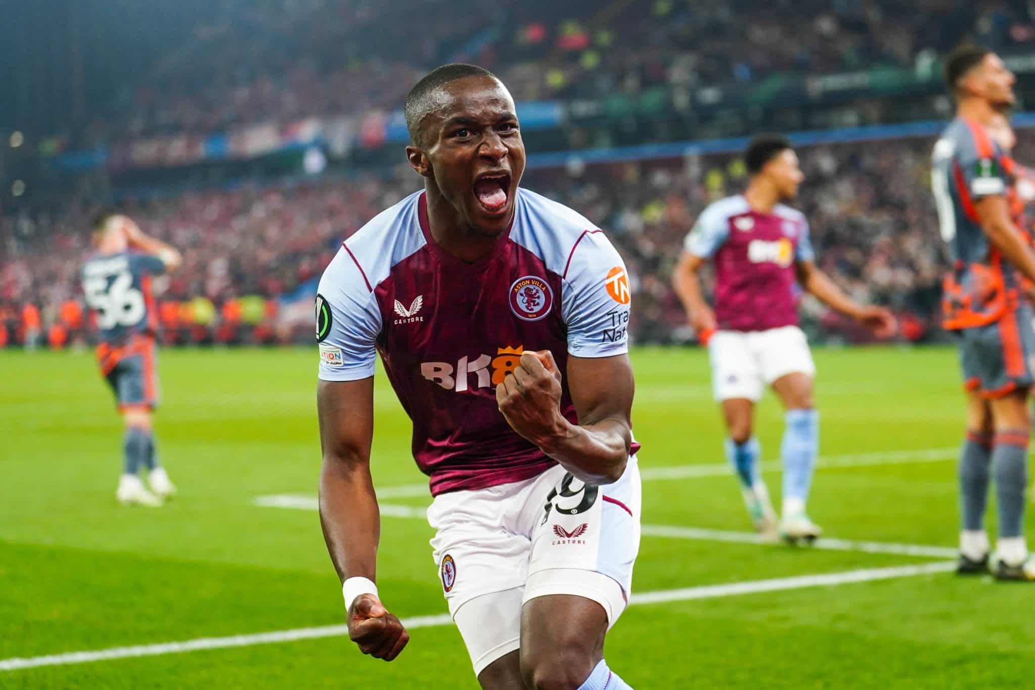 Em sua primeira temporada pelo Aston Villa, Diaby anotou 10 gols em 54 partidas. Foto: Icon Sport