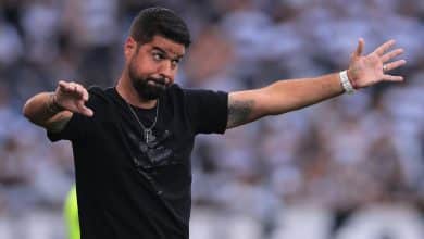 Corinthians: Rota de colis&atilde;o e falta de urg&ecirc;ncia: os bastidores da demiss&atilde;o de Ant&oacute;nio Oliveira