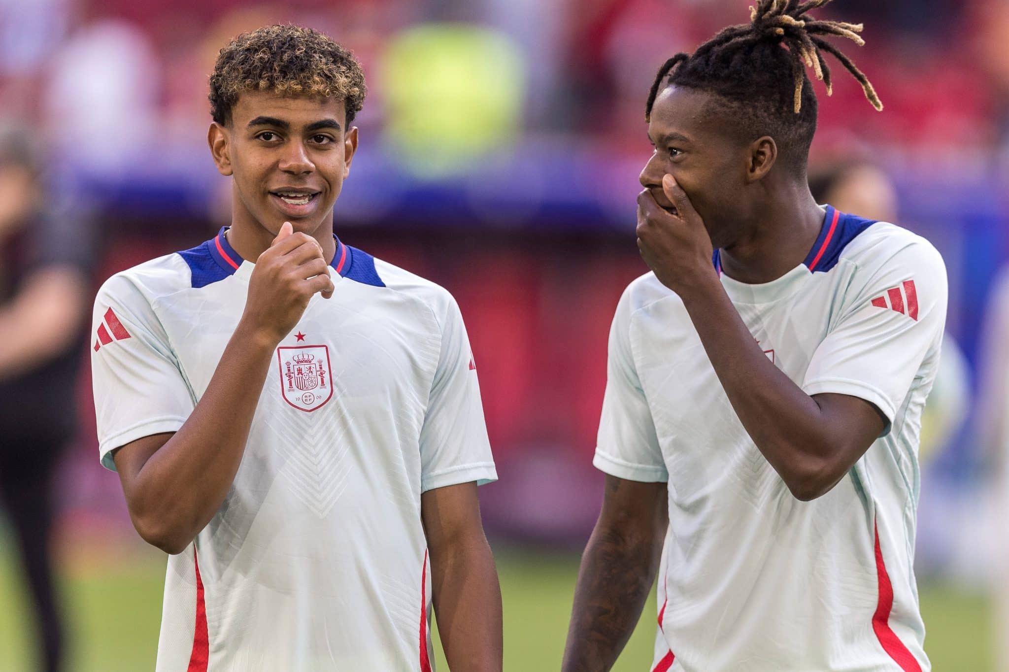 Lamine Yamal e Nico Williams