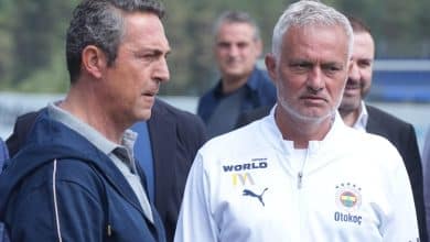 Mourinho conversa com Deco para levar joia do Barcelona para o Fenerbah&ccedil;e