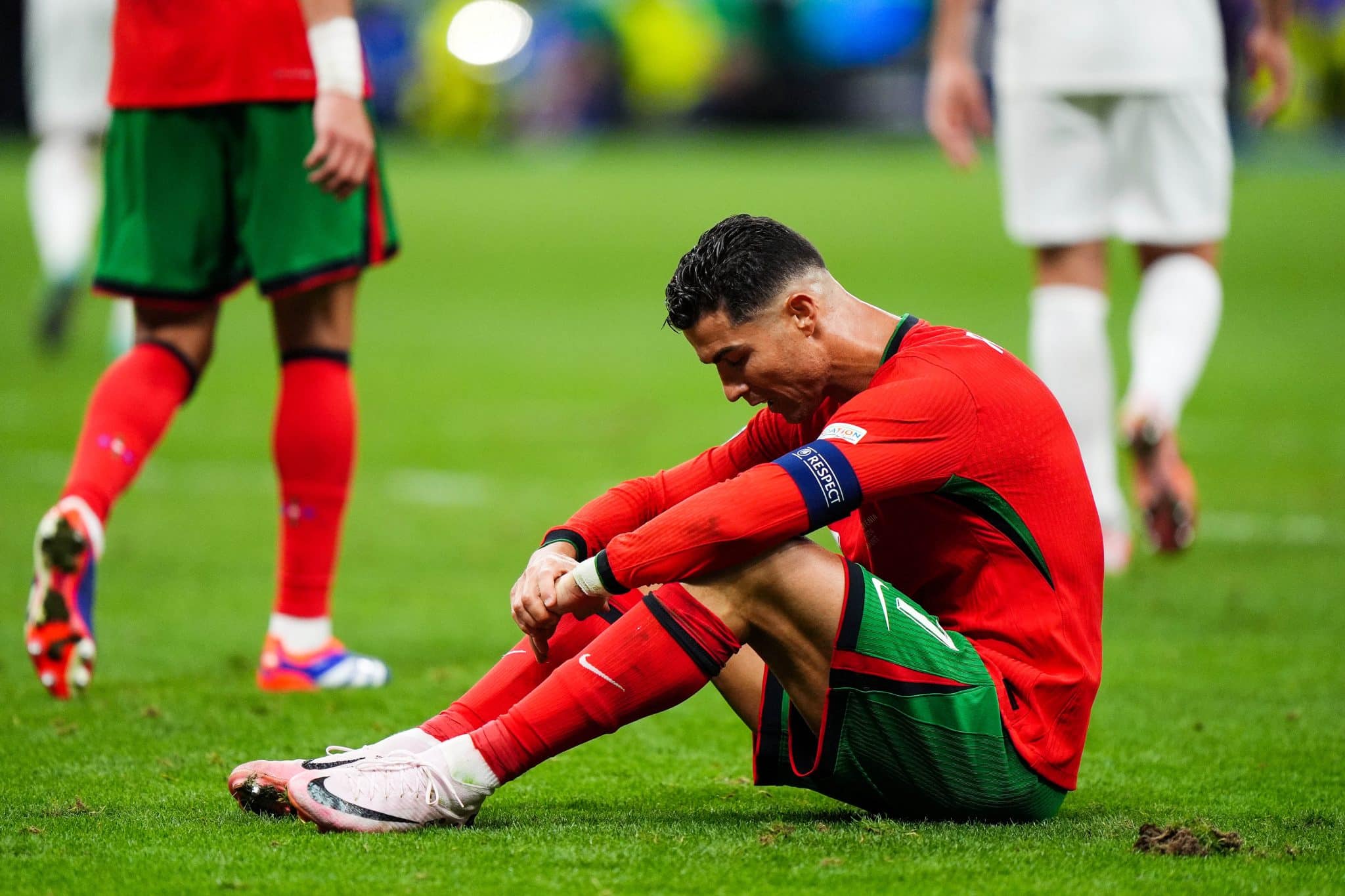Cristiano Ronaldo desolado em Portugal x Eslov&ecirc;nia