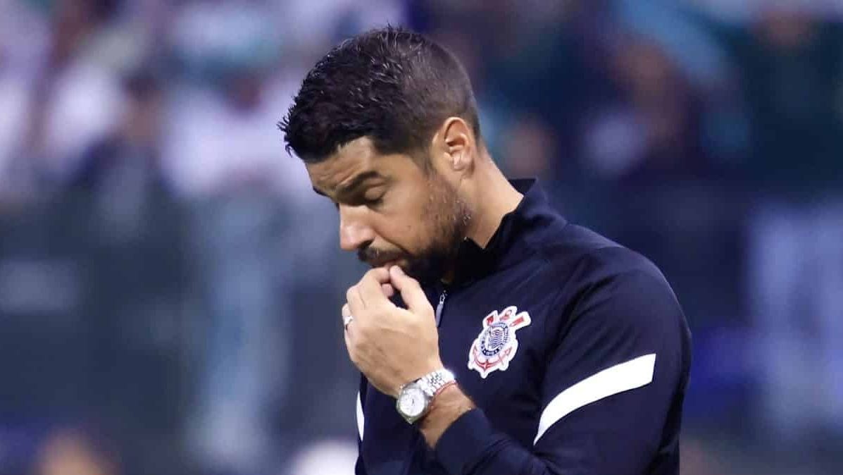 Grito de &lsquo;segunda divis&atilde;o&rsquo; &eacute; derrota moral do Corinthians maior que placar contra o Palmeiras