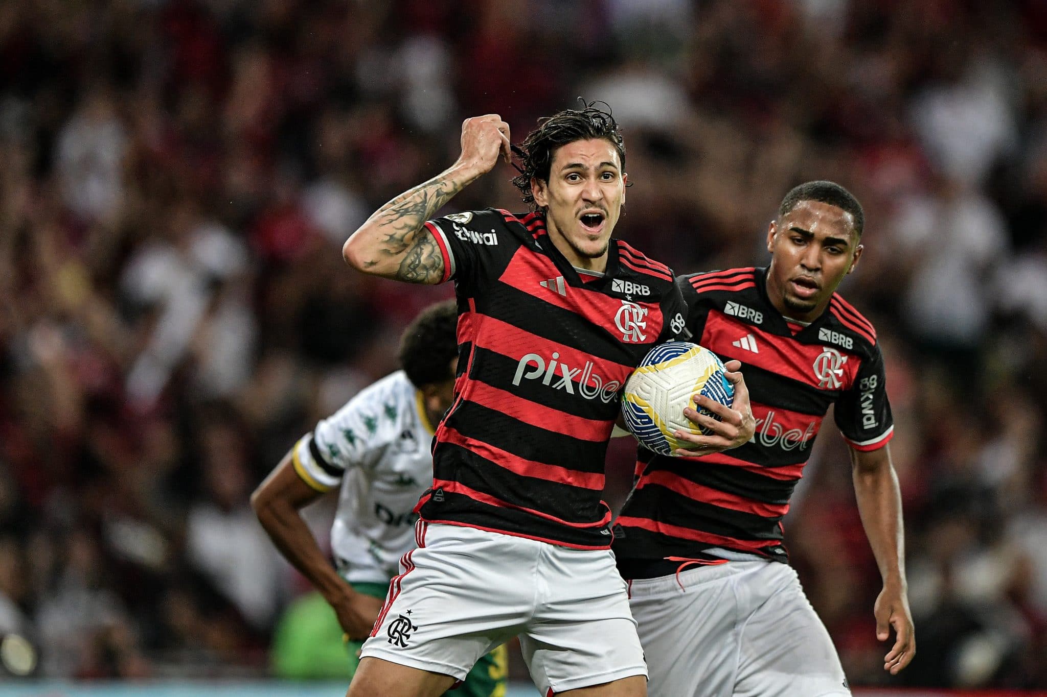 Quem pode com o Flamengo no Brasileir&atilde;o?