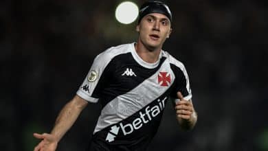 Com lei do ex, Vasco encerra tabu de 14 anos contra o Corinthians