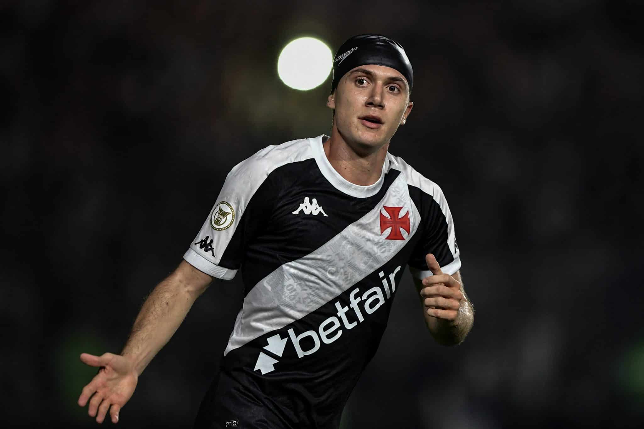 Com lei do ex, Vasco encerra tabu de 14 anos contra o Corinthians