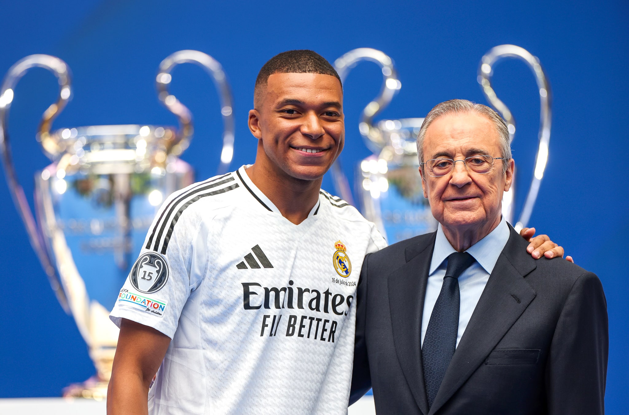 Mbapp&eacute; e Florentino Perez, presidente do Real Madrid