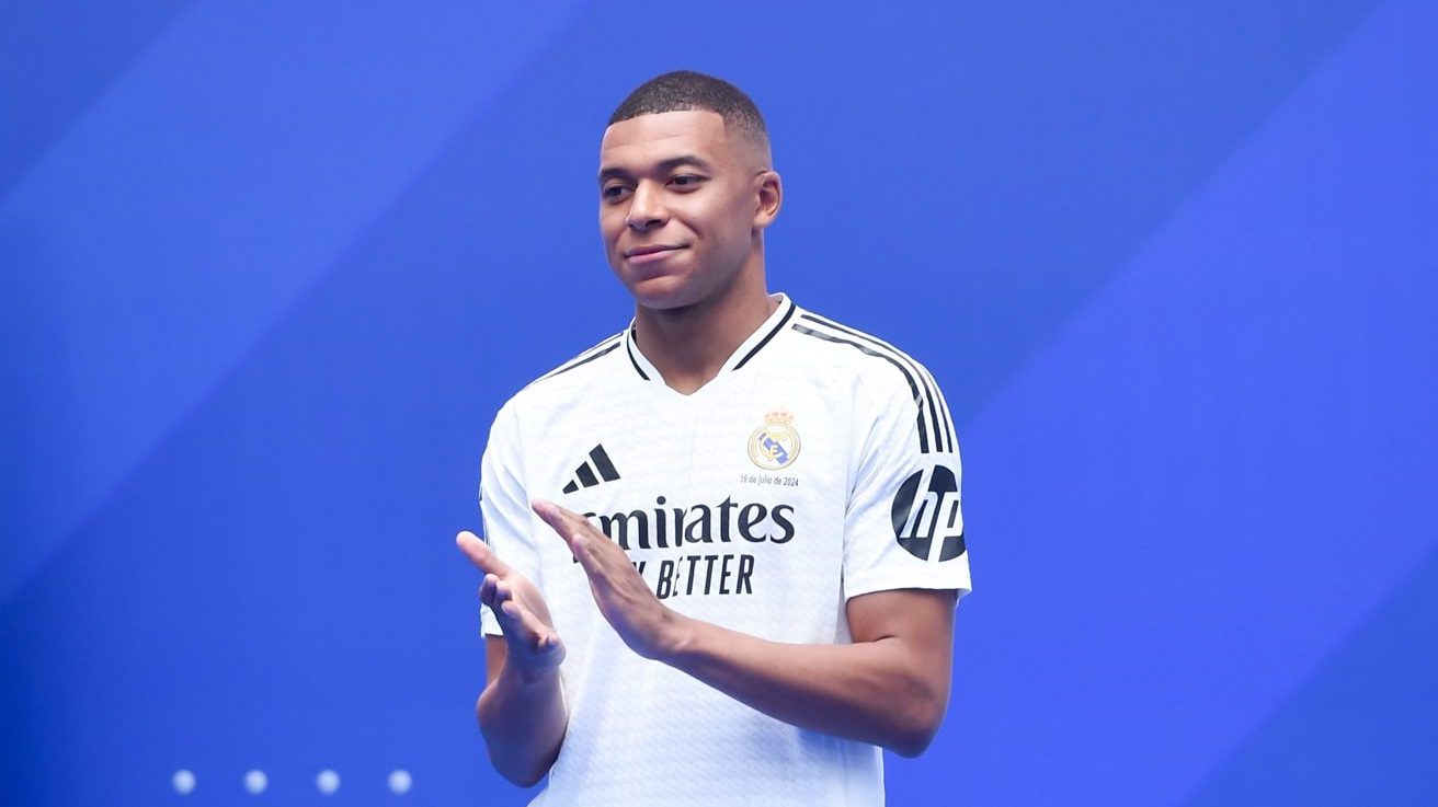 Sal&aacute;rio de Mbapp&eacute; no Real Madrid &eacute; menor do que de dois astros do Barcelona; veja