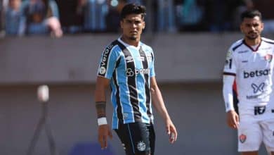Gr&ecirc;mio: estreia de Arezo empolgou, mas Renato tem motivos para manter refor&ccedil;o no banco